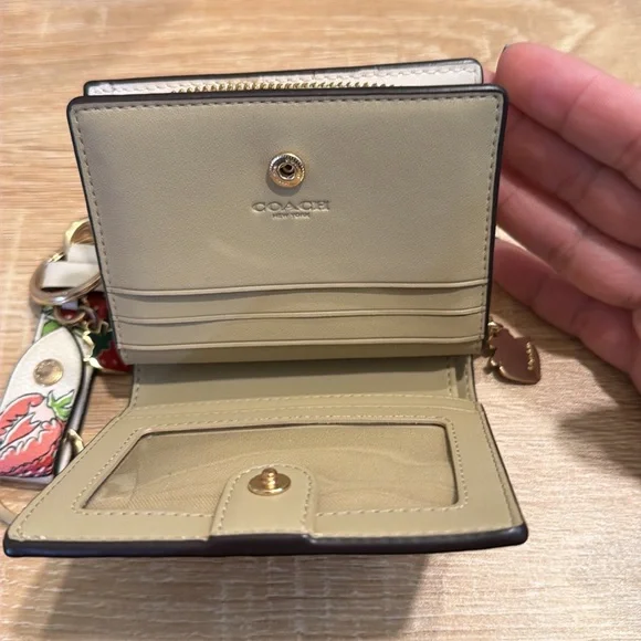 Coach White Wallet with Strawberry Print - Picture 4 of 10